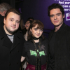 John Bradley, Maisie Williams (Caroline) & Richard Madden