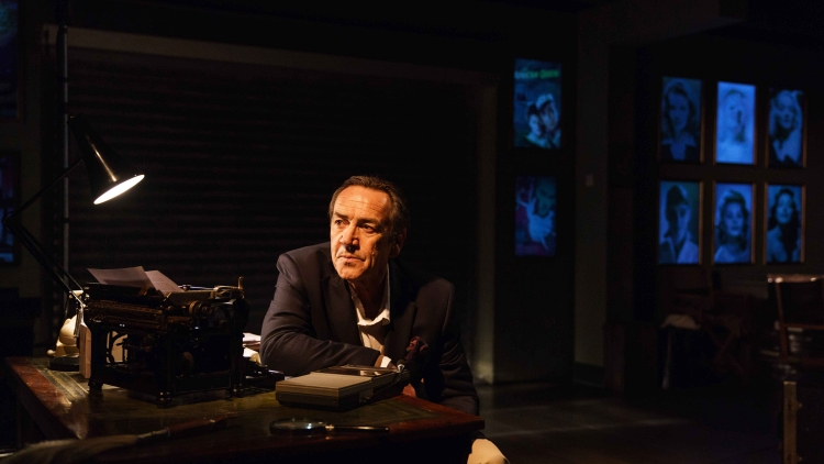 LISTEN TO ROBERT LINDSAY ON BBC'S FRONT ROW