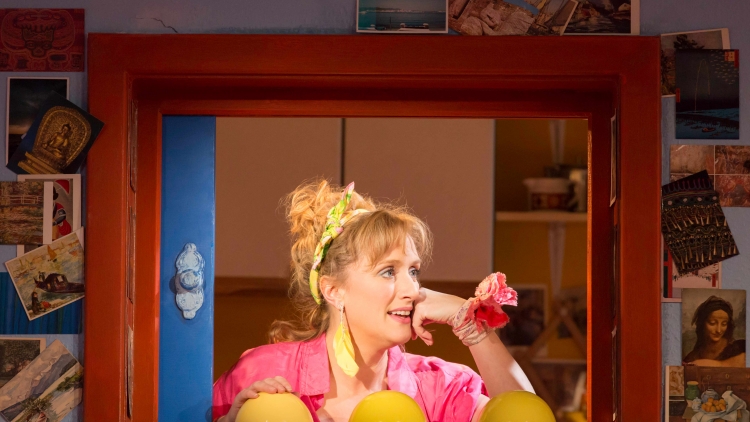 Di and Viv and Rose: ★★★★ from Times, Telegraph, Guardian, Standard and Financial Times